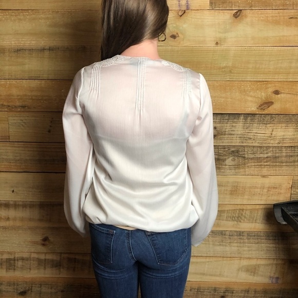 BCBG Maxazria, tie waisted blouse - Picture 5 of 11